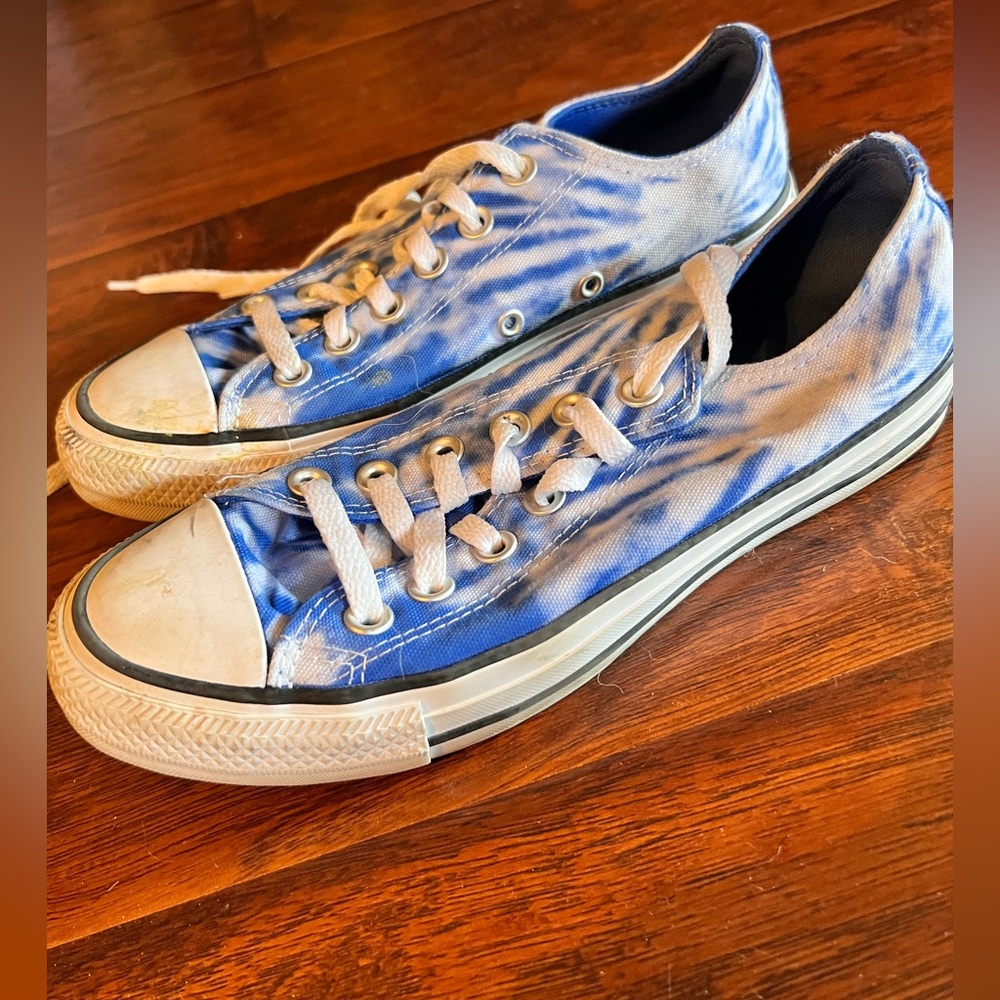 Tie dye converse